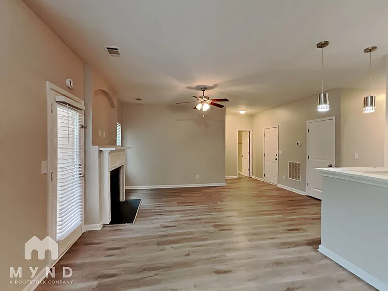 7490 Absinth Dr — Photo 4