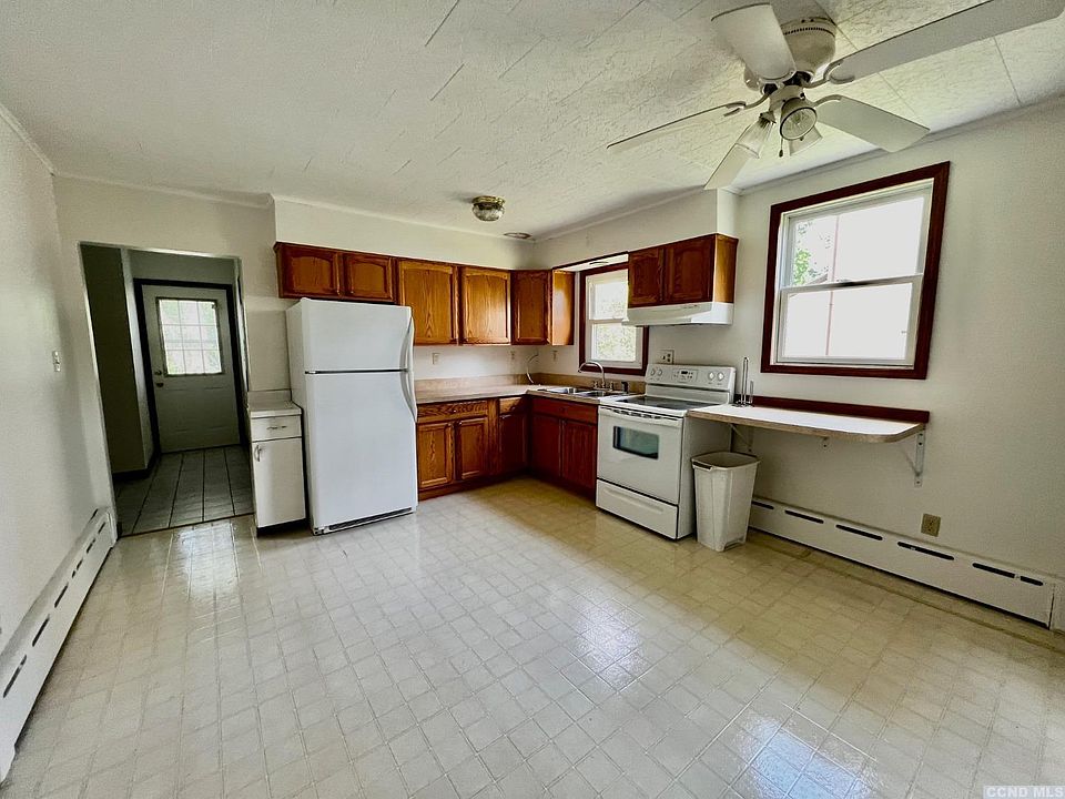 82 New St Catskill NY Zillow