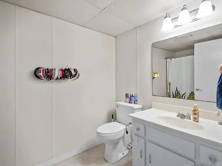 21 Evergreen Park — Photo 9