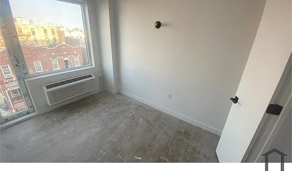 2103 Union St #4G — Photo 3