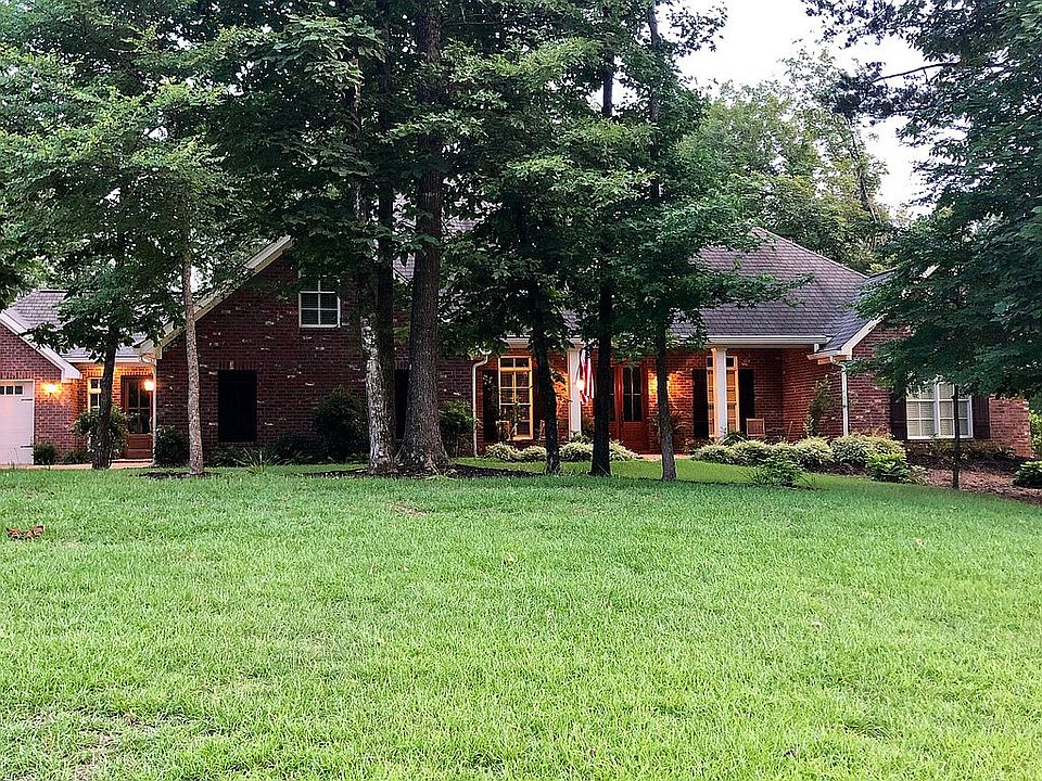1st image of 104 Hollyhock Dr