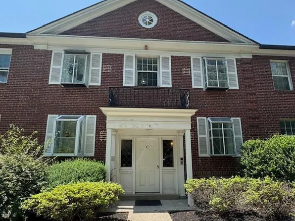 922 W Montgomery Ave Condo C-1, Ardmore, PA 19003