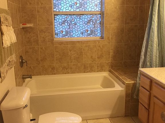3rd image of 34420 Sunridge Dr