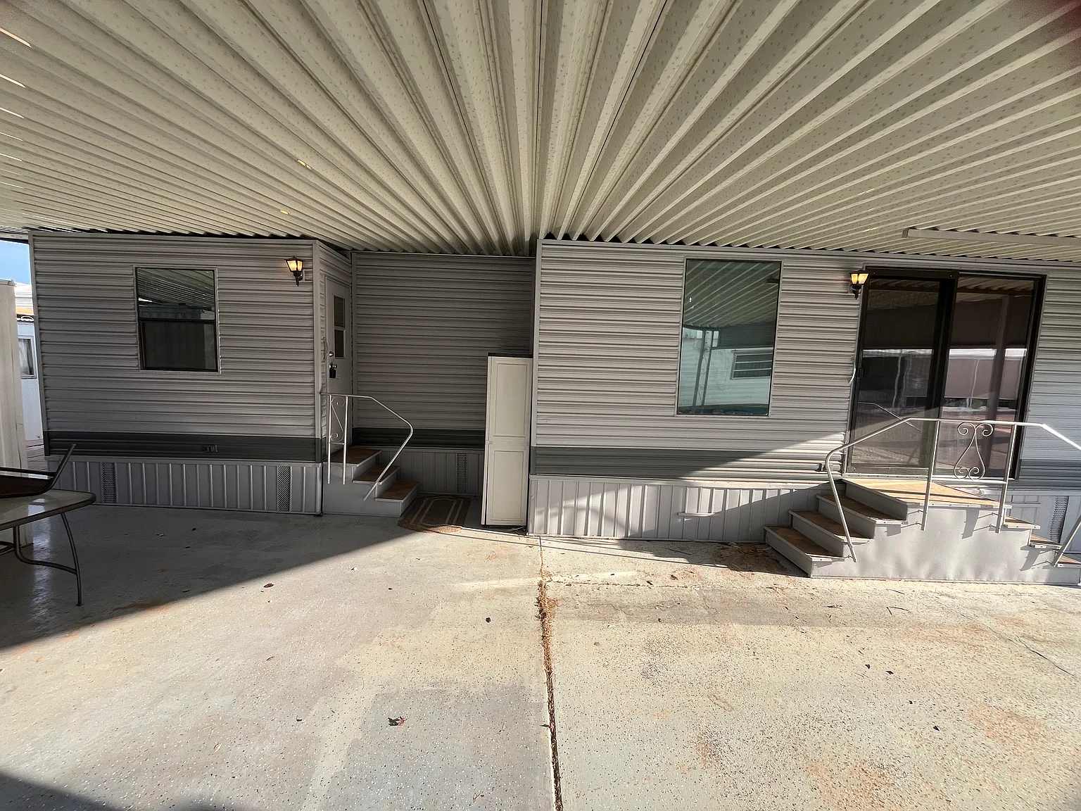 303 N Lindsay Rd — Photo 3