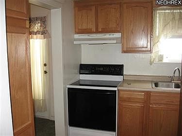 5th image of 4816 Damon Ave