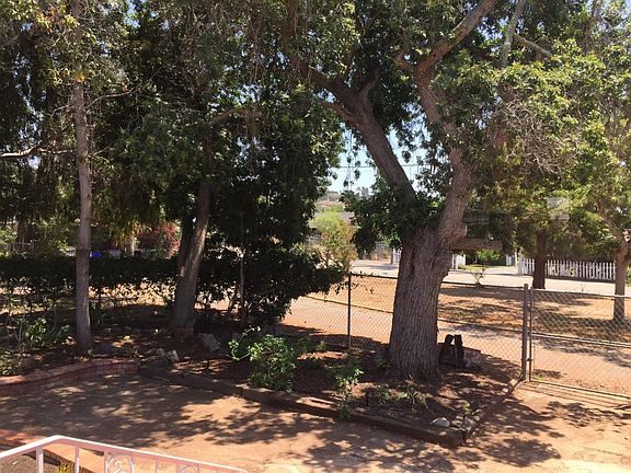 5th image of 2252 Catalina Ave