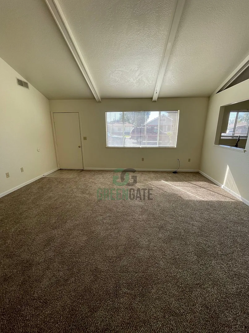 2 Bed/1 Bath Oakdale Home Ready to Be Called Home — Photo 3