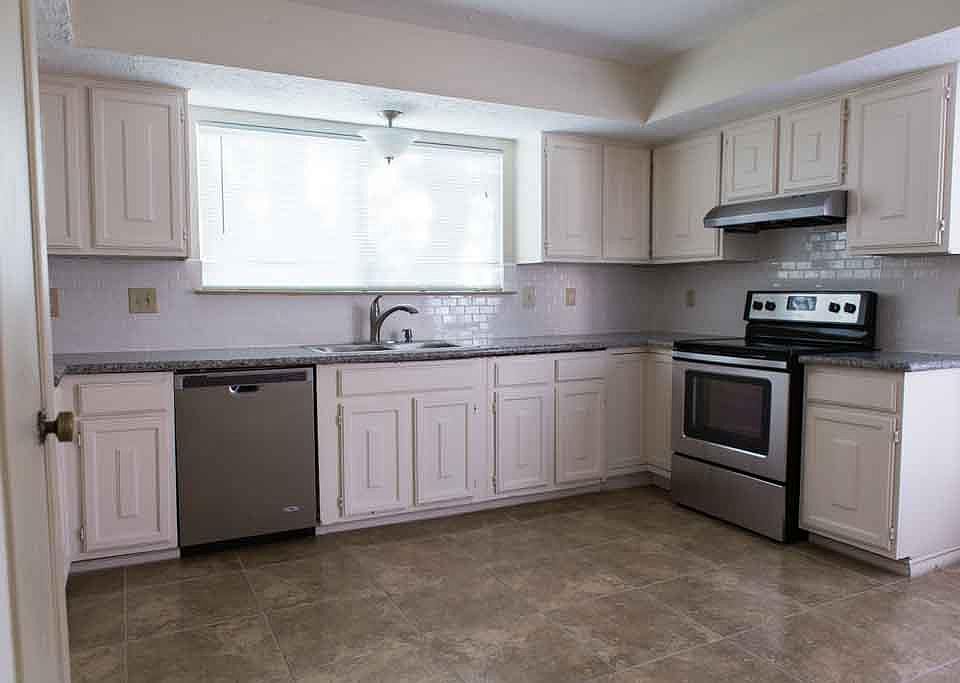 1st image of 16310 Quail Echo Dr