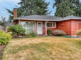 335 E Exeter St, Gladstone, OR 97027