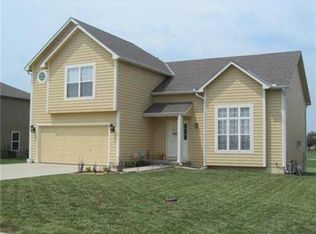 1728 S Chestnut St, Ottawa, KS 66067