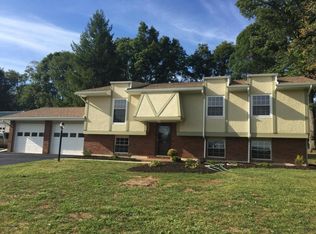 28 Frederick Dr, Drums, PA 18222