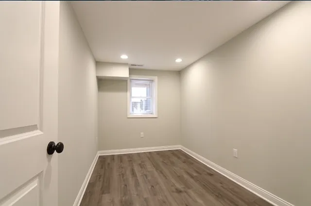 2646 W Cermak Rd — Photo 9