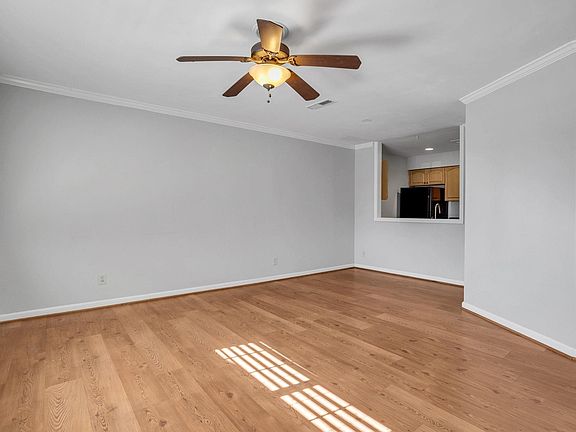 5th image of 408 Townes St Unit 3