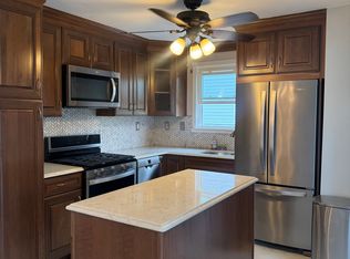 61 Middle Loop Rd #1, Staten Island, NY 10308