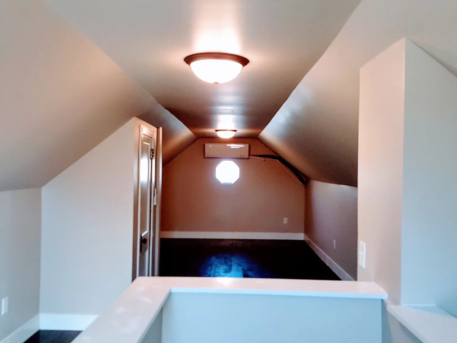 7907 Maple Street — Photo 4