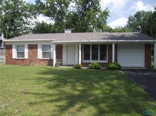 4634 Wickford Dr E, Sylvania, OH 43560