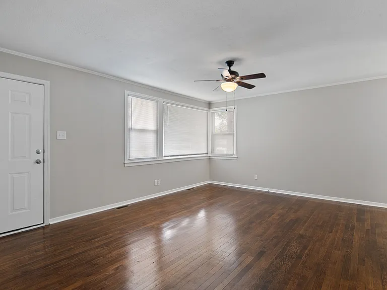 1015 Stamper Rd — Photo 6