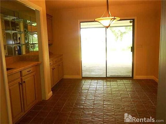 2nd image of 12709 Arrowhead Ln