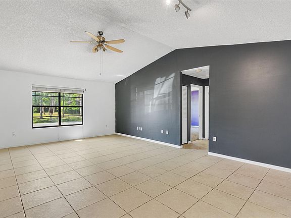 4th image of 1631 SE Sardinia Street