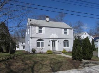 42 Birch Dr, New Haven, CT 06515