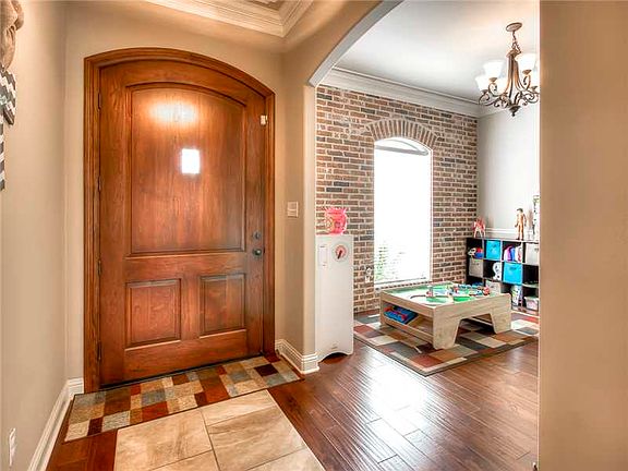 3rd image of 2101 Hollow Wood Way