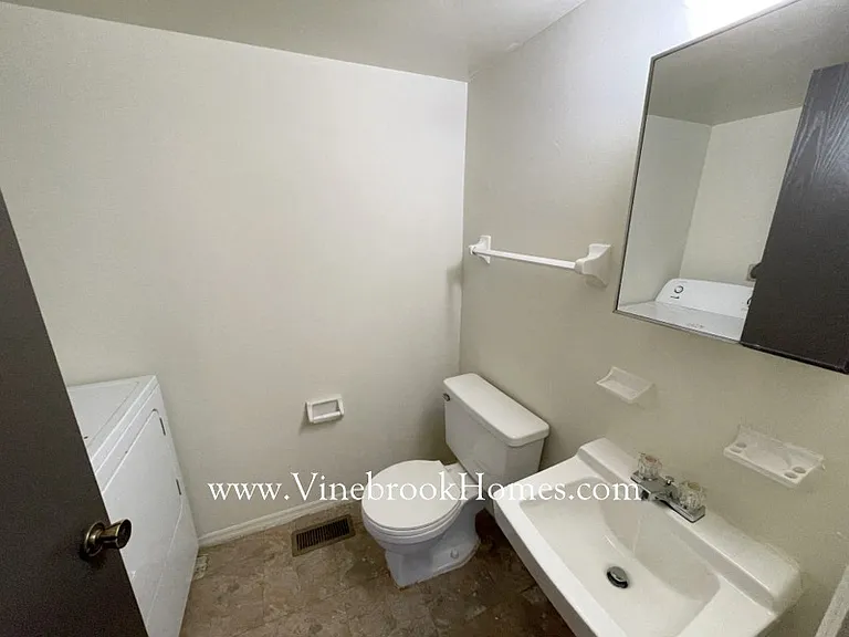 7959 Mount Hood Dr — Photo 7