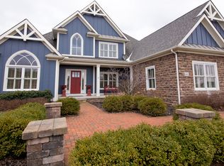 4642 Hirth Hill Rd E, Grove City, OH 43123