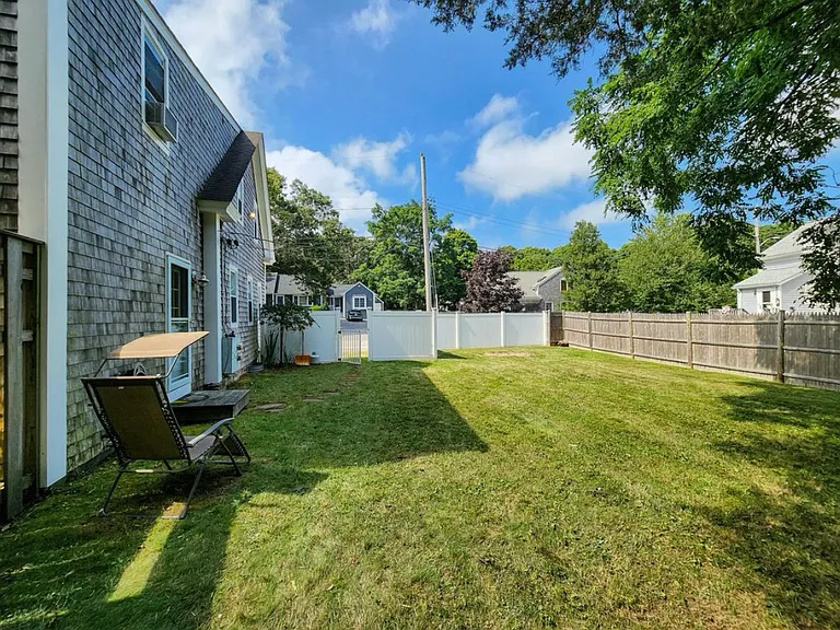 44 Washburn St — Photo 28