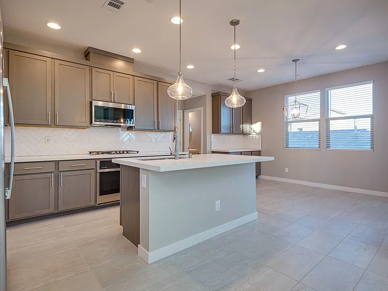 668 Pyrite Will St — Photo 2