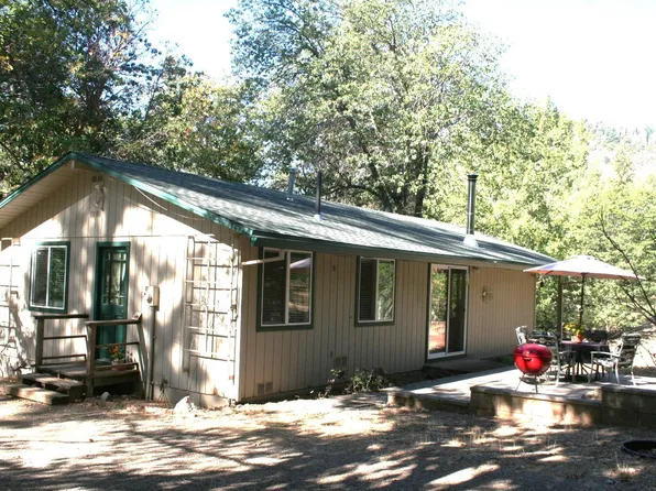 8900 W Tyler Gulch Rd, Fort Jones, CA 96032