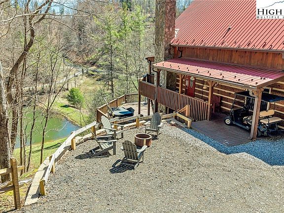 4th image of 251 Stone Valley Road