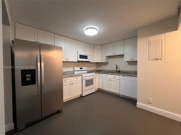 2762 S University Dr APT 9D, Fort Lauderdale, FL 33328