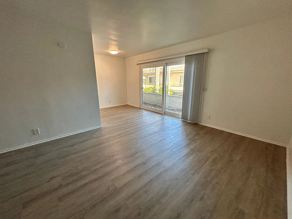3875 Coco Ave