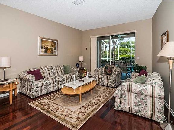 2nd image of 2755 Jarvis Cir