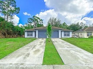 609/611 Hawthorne Ave S, Lehigh Acres, FL 33974