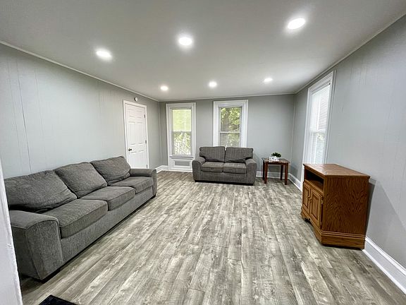 3rd image of 63 Groton Ave #1