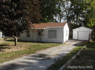 8 Goodwin Ct, Springfield, IL 62704