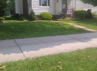 25 Madison Ave, Parkersburg, WV 26105