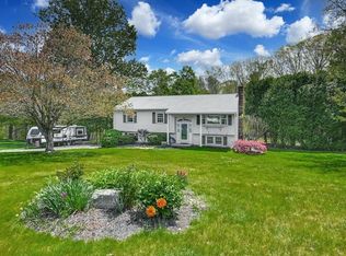 6 Carriage Dr, Auburn, MA 01501