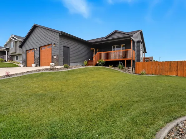 2699 Meadows Dr, Sturgis, SD 57785