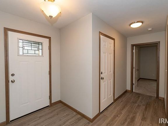4th image of 50560 Briarton Ct