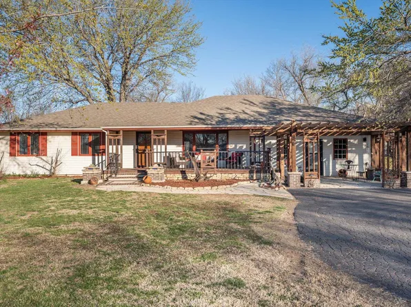 5301 N Charles St, Wichita, KS 67204