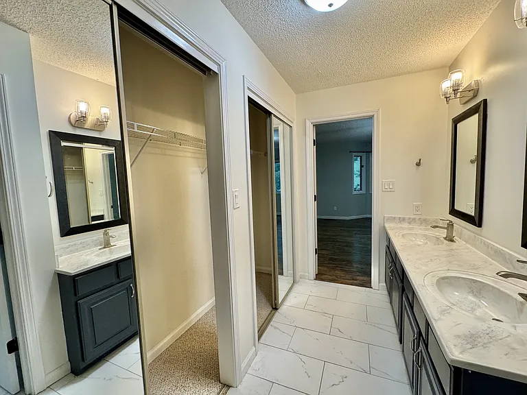 310 Paoli Trce — Photo 11