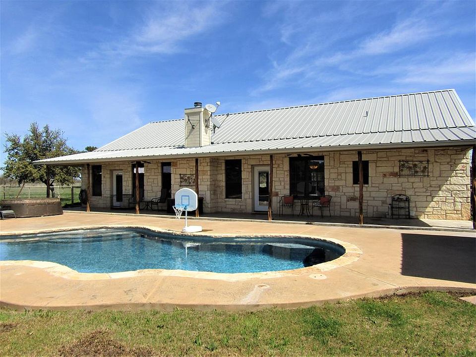 1st image of 1312 Private Road 2239