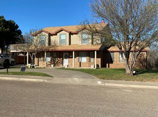1608 Thompson Ave, Crane, TX 79731