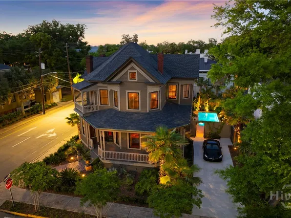 102 E 38th Street, Savannah, GA 31401