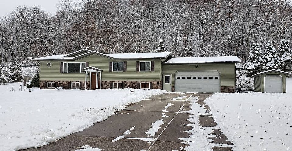 1st image of W764A Valley Dr