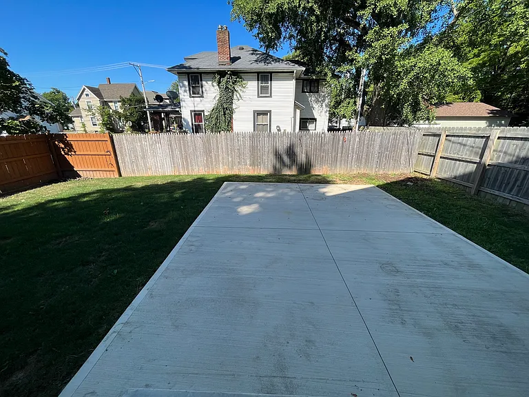 401 N Main St — Photo 17