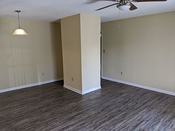 5th image of 3595 Sable Palm Ln Unit K