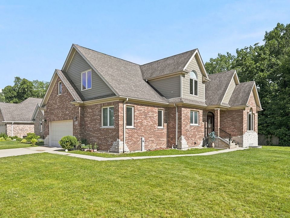 1st image of 388 Preserve Ln